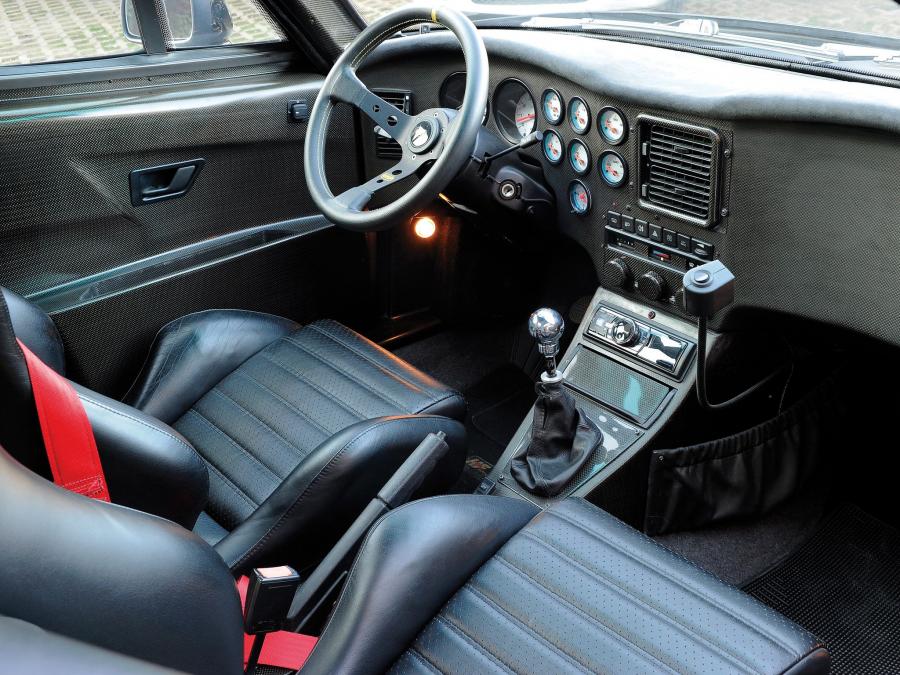  Lancia Hyena 1992 года  (фото 6 из 12)